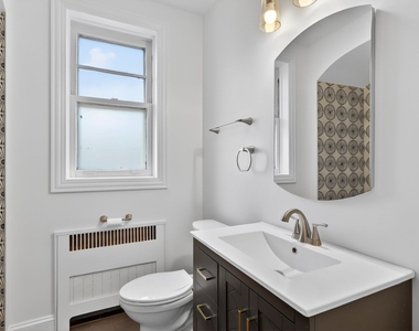 11207 S Emerald Avenue - Photo Thumbnail 17