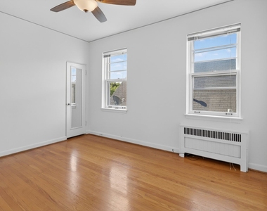 11207 S Emerald Avenue - Photo Thumbnail 11