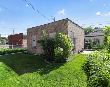 11207 S Emerald Avenue - Photo Thumbnail 22
