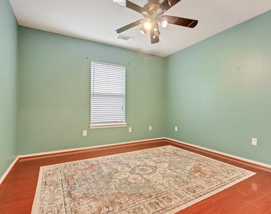 2911 Ashbrook Lane - Photo Thumbnail 15