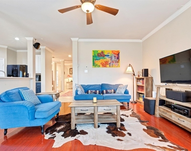 2911 Ashbrook Lane - Photo Thumbnail 11