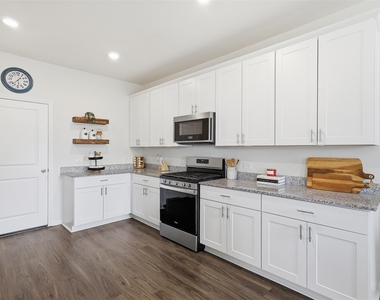 11739 Armadale Drive - Photo Thumbnail 9