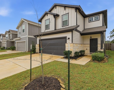 11739 Armadale Drive - Photo Thumbnail 2