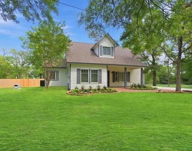 502 Louisa Street - Photo Thumbnail 11