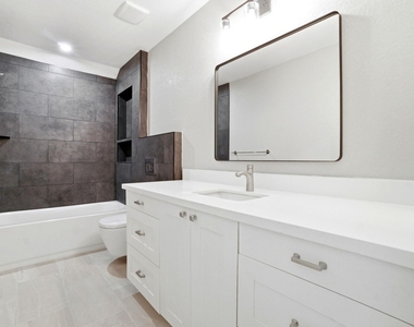 502 Louisa Street - Photo Thumbnail 34