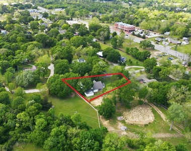 502 Louisa Street - Photo Thumbnail 48