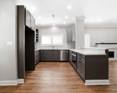 502 Louisa Street - Photo Thumbnail 20