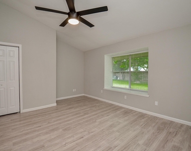 22018 Grand Forks Drive - Photo Thumbnail 33