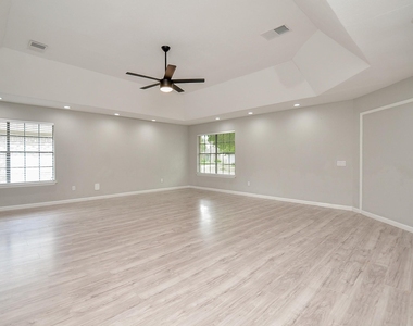 22018 Grand Forks Drive - Photo Thumbnail 17