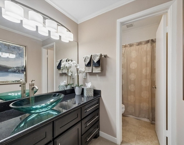 351 Lakeside Lane - Photo Thumbnail 19