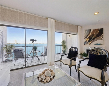 351 Lakeside Lane - Photo Thumbnail 13