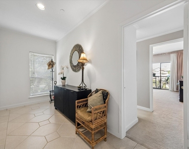 351 Lakeside Lane - Photo Thumbnail 9