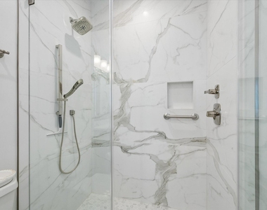 351 Lakeside Lane - Photo Thumbnail 24