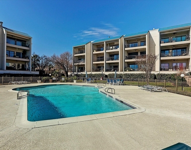 351 Lakeside Lane - Photo Thumbnail 32