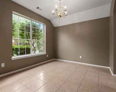 20123 Glen Burn Court - Photo Thumbnail 3