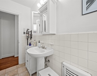 2311 Addison Road - Photo Thumbnail 11