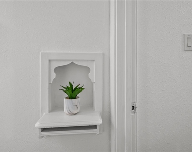 2311 Addison Road - Photo Thumbnail 7