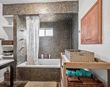 2311 Addison Road - Photo Thumbnail 4