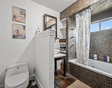 2311 Addison Road - Photo Thumbnail 6
