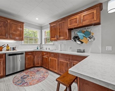 2311 Addison Road - Photo Thumbnail 16