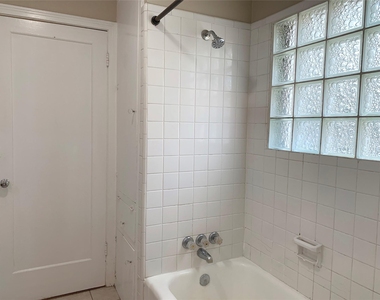 307 Avondale Street - Photo Thumbnail 13