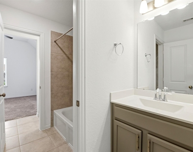 1618 Rosedale Drive - Photo Thumbnail 32