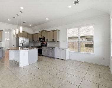1618 Rosedale Drive - Photo Thumbnail 13