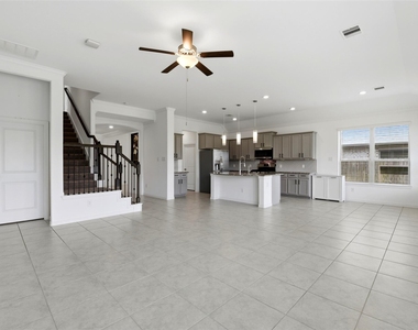 1618 Rosedale Drive - Photo Thumbnail 10