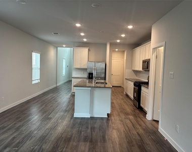 5735 Blue Grama Drive - Photo Thumbnail 19