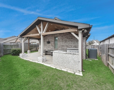 6110 Dovetail Cliff Court - Photo Thumbnail 18