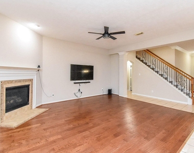 28026 Rusty Hawthorne Drive - Photo Thumbnail 7