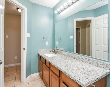 28026 Rusty Hawthorne Drive - Photo Thumbnail 15