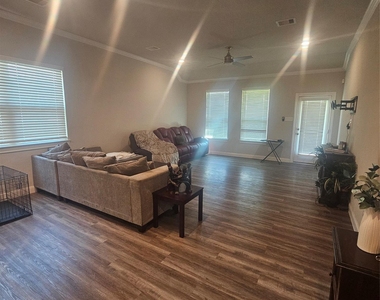 11518 Harmony Summit Trace - Photo Thumbnail 8