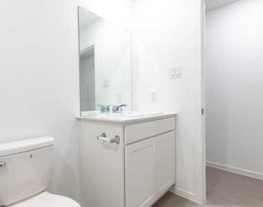 31406 Pratola Serra Circle - Photo Thumbnail 23