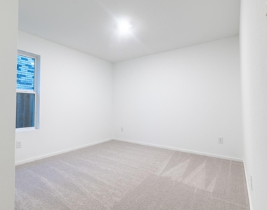 31406 Pratola Serra Circle - Photo Thumbnail 12