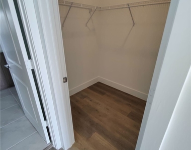 5573 Cobalto Way - Photo Thumbnail 25