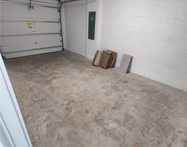 5573 Cobalto Way - Photo Thumbnail 13