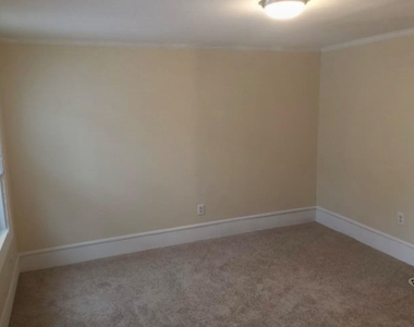 147 N State - Photo Thumbnail 14