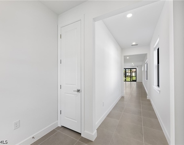 19218 Hinkley Drive - Photo Thumbnail 5