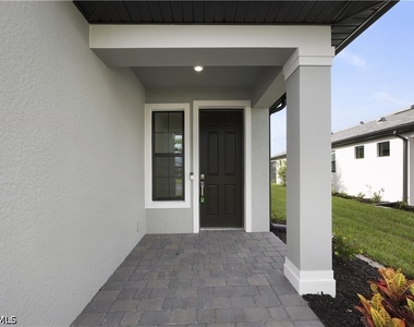 19218 Hinkley Drive - Photo Thumbnail 4