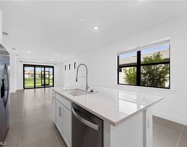 19218 Hinkley Drive - Photo Thumbnail 11