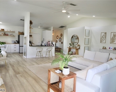 6123 Montego Bay Loop - Photo Thumbnail 4