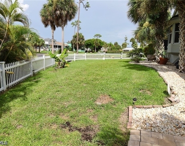6123 Montego Bay Loop - Photo Thumbnail 30