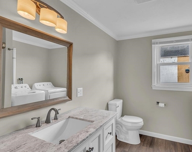 297 Elm - Photo Thumbnail 23