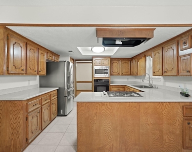 12903 Wincrest Court - Photo Thumbnail 7