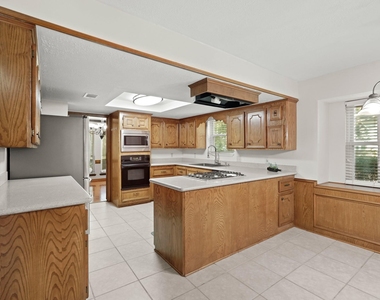 12903 Wincrest Court - Photo Thumbnail 6