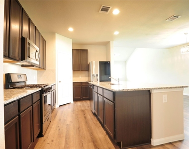24735 Allori Ct - Photo Thumbnail 5