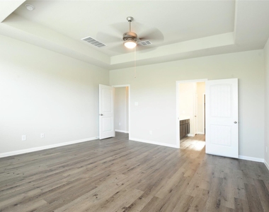 24735 Allori Ct - Photo Thumbnail 21