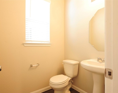 24735 Allori Ct - Photo Thumbnail 11