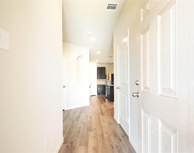 24735 Allori Ct - Photo Thumbnail 4